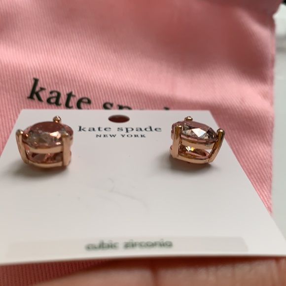 Kate Spade ♠️ Rose patten Rise and Shine rose and cubic zirconia raised studs - Picture 4 of 7